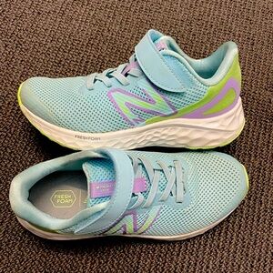 New Balance Little Girl Size 1. Worn ONCE!!